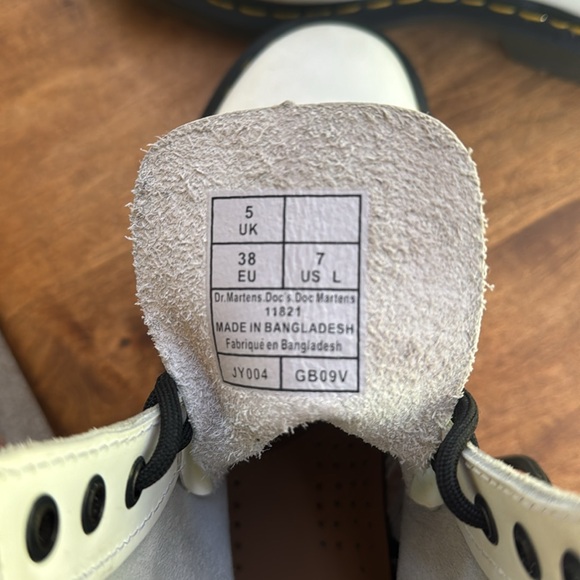 Doc Martens 1460 Smooth Leather Lace Up Boots - Picture 5 of 11